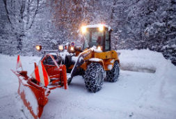 Egger Terrassement - Chasse neige dans un paysage hivernal